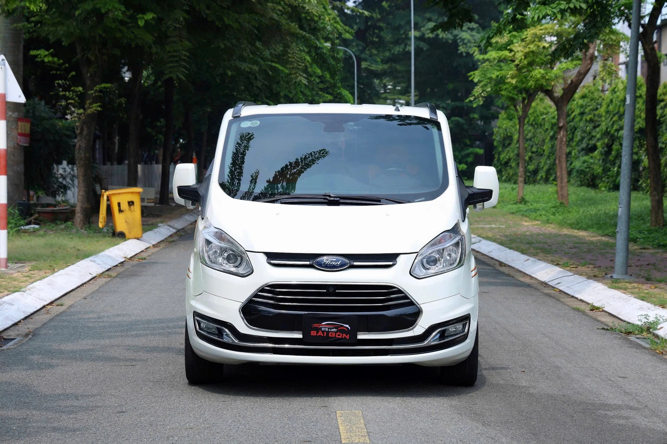 🚘 FORD TOURNEO TITANIUM FULL OPTION – SX 2019 | MỘT CHỦ TỪ ĐẦU | XE GIA ĐÌNH GIỮ KỸ 🔥 - ảnh 2